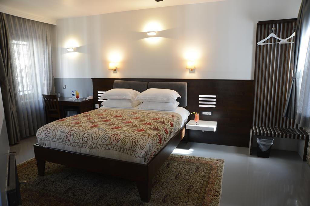 Ayasoluk Hotel & Restaurant Селчук Екстериор снимка