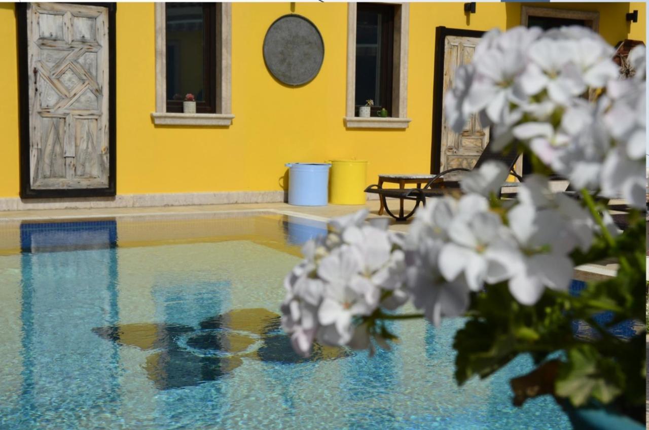 Ayasoluk Hotel & Restaurant Селчук Екстериор снимка